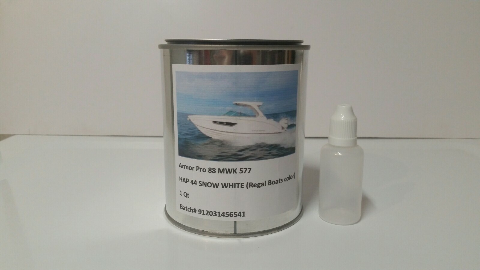 White gelcoat (Regal Boats color) repair kit with Wax and Hardner 1