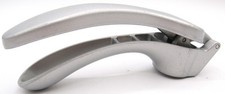 Pampered Chef 6 Aluminum Garlic Press #2575 P...