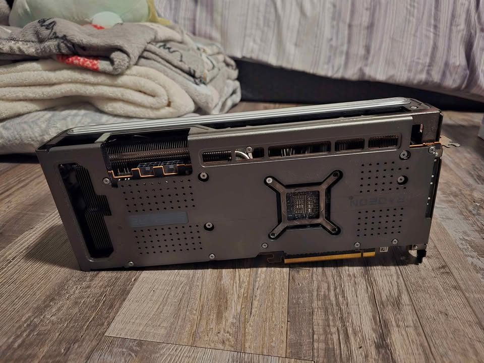 RADEON SAPPHIRE NITRO＋ RX7800XT 16GB Sapphire Technology AMD Radeon RX 7800 XT Nitro Plus Triple