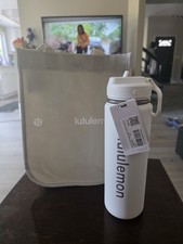 Lululemon Back to Life Sport Bottle 24 OZ White New With Tags  Reusable Bag