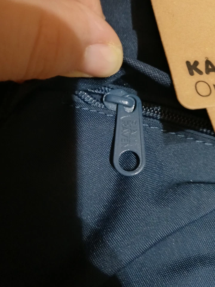 zaino fjallraven kanken Blu Navy / Blu Marino Capienza 16 Litri - Immagine 3 di 4