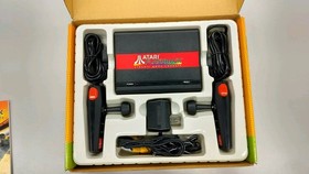 Atari Flashback Classic Game Console 7800-INSPIRED 2004 Vintage, 20 Games