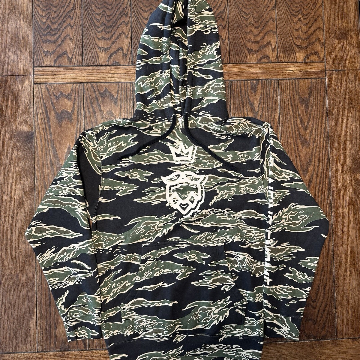 Dancing Gnome Beer Men's Hoodie Size Small Camo Pittsburgh Beer