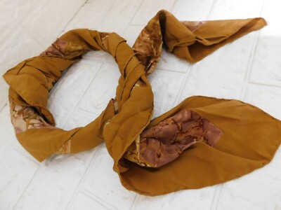Foulard Vintage 100% Soie – Femme – 88 X 90 Cm – Années 80