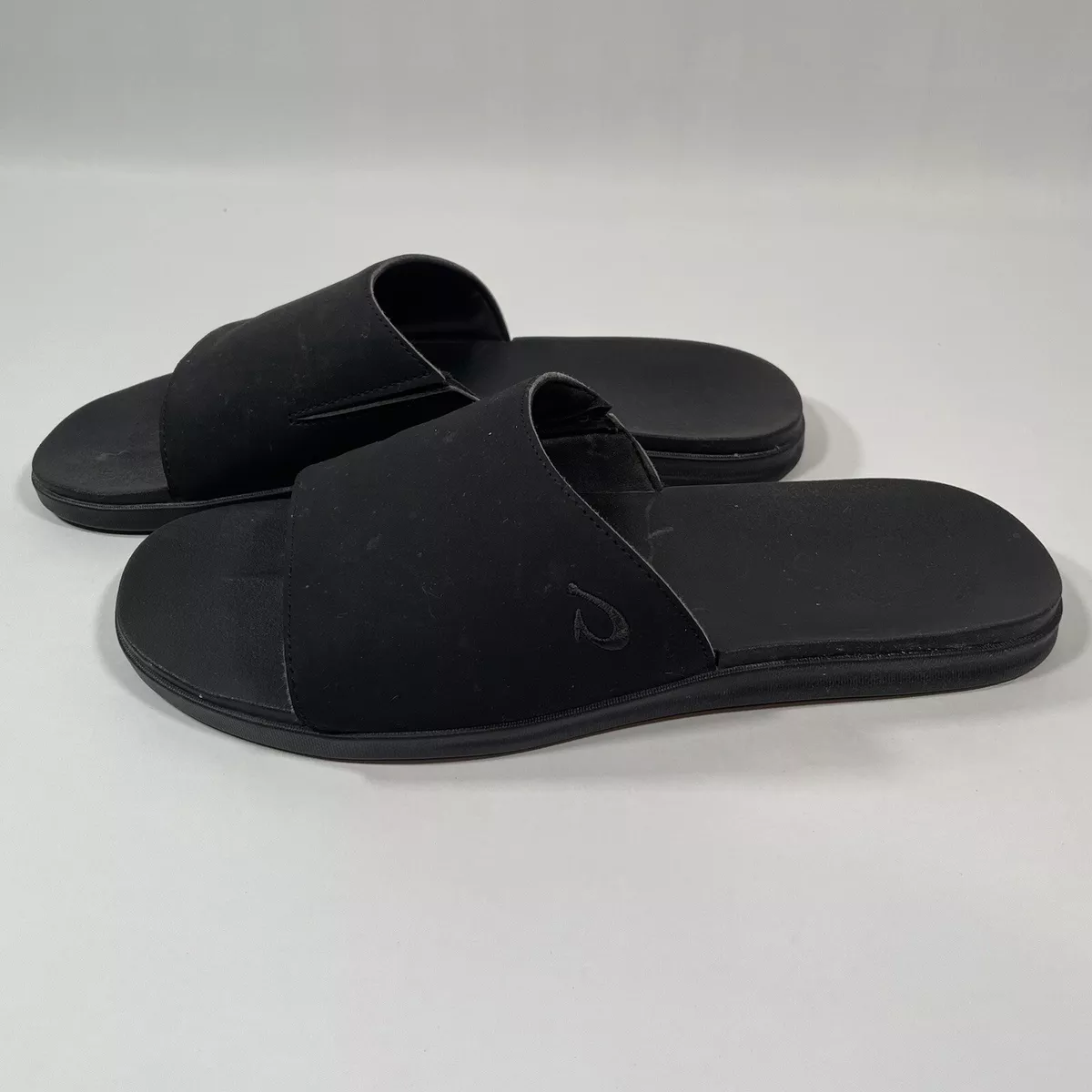 OLUKAI Alania Kai Mens Size 9 Black Leather Rubber Slides Sandal 10424 4040