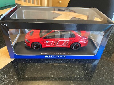 AUTOart 1/18 Mitsubishi Lancer Evolution 9 Ralliart in rot