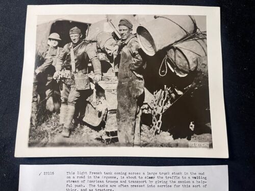 WW1 French Tank Helps Clear Way For US Troops Argonne France WWI Original Photo