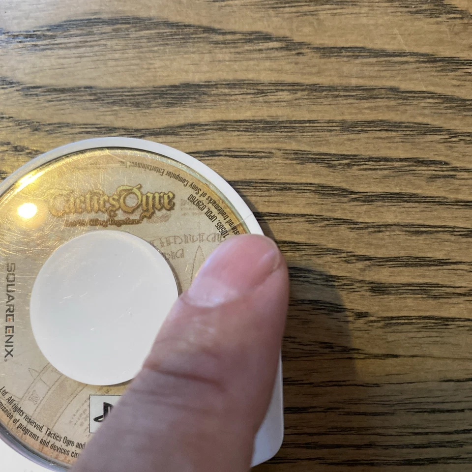 Tactics Ogre: Let Us Cling Together (Sony PSP, 2011) • UMD Disc Only • Tested - Image 3 of 3