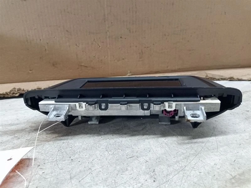 2012 - 2015 BMW 328I 6.5" DISPLAY SCREEN 927039304 - Image 2 of 4