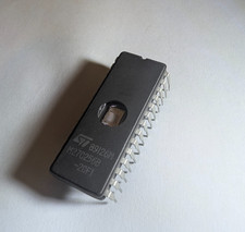 Lot of 50 STMicroelectronics M27C256B-20F1 Ceramic EPROM Chips Vintage NOS