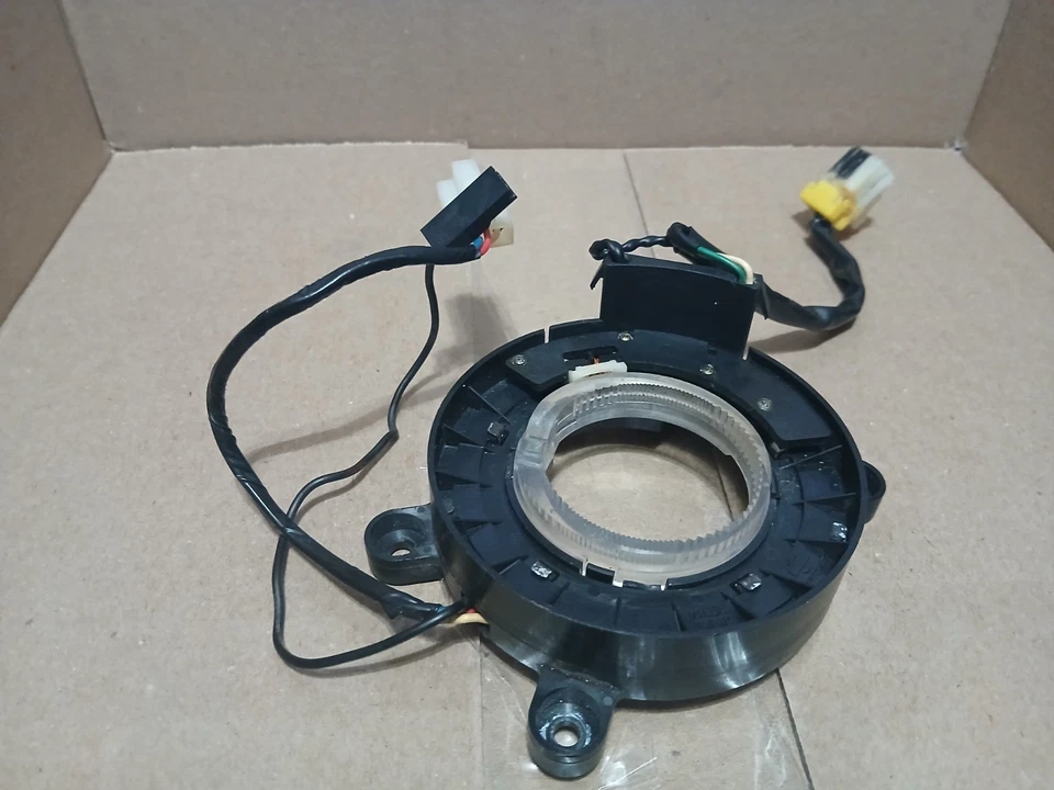 Nissan 300ZX Z31 1984-1986 OEM volante de fábrica reloj resorte Foto 2 de 4