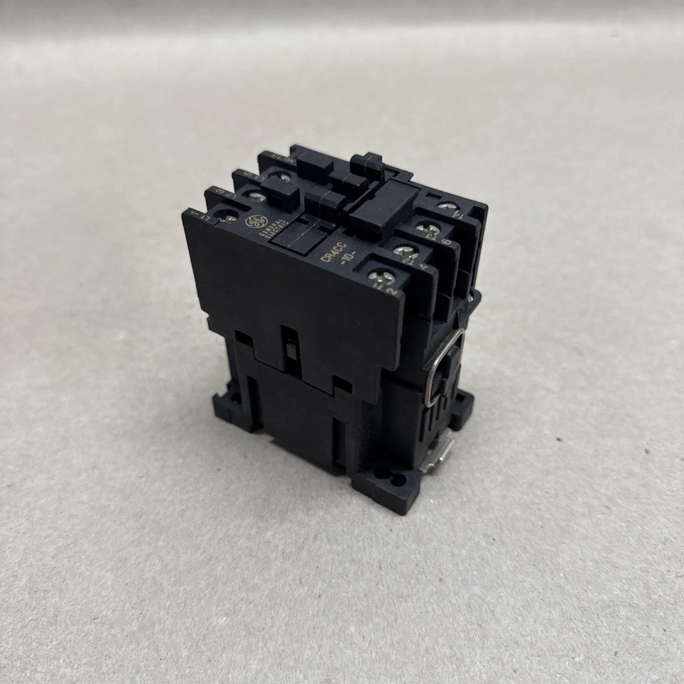 New GENERAL ELECTRIC CR4CCA MAGNETIC CONTACTOR 3 POLE NOS - Image 3 of 4