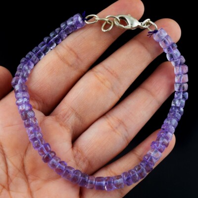 Schillerndes lila Amethystarmband runde Form 79,00 kt Perlen VK 03 E575