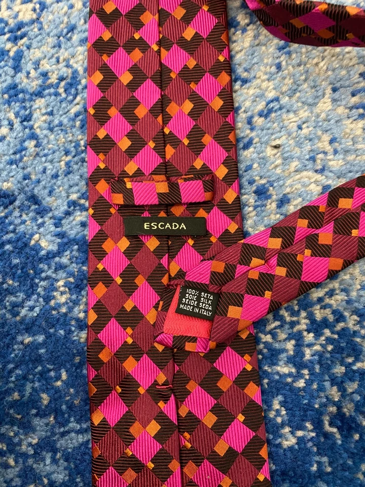 ESCADA Burgundy Black Red Pink Copper Geometric Silk Necktie Italy - Image 4 of 4