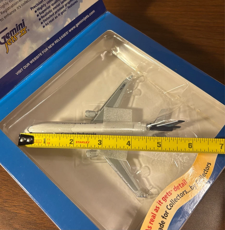 Gemini Jets Garuda Indonesia MD-11 diecast 1:400 GJGIA383 PK-GIM - nuevo en caja Foto 4 de 4