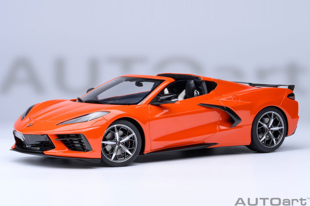 CHEVROLET CORVETTE C8 Z51 STINGRAY COUPE SEBRING ORANGE 1:18 by