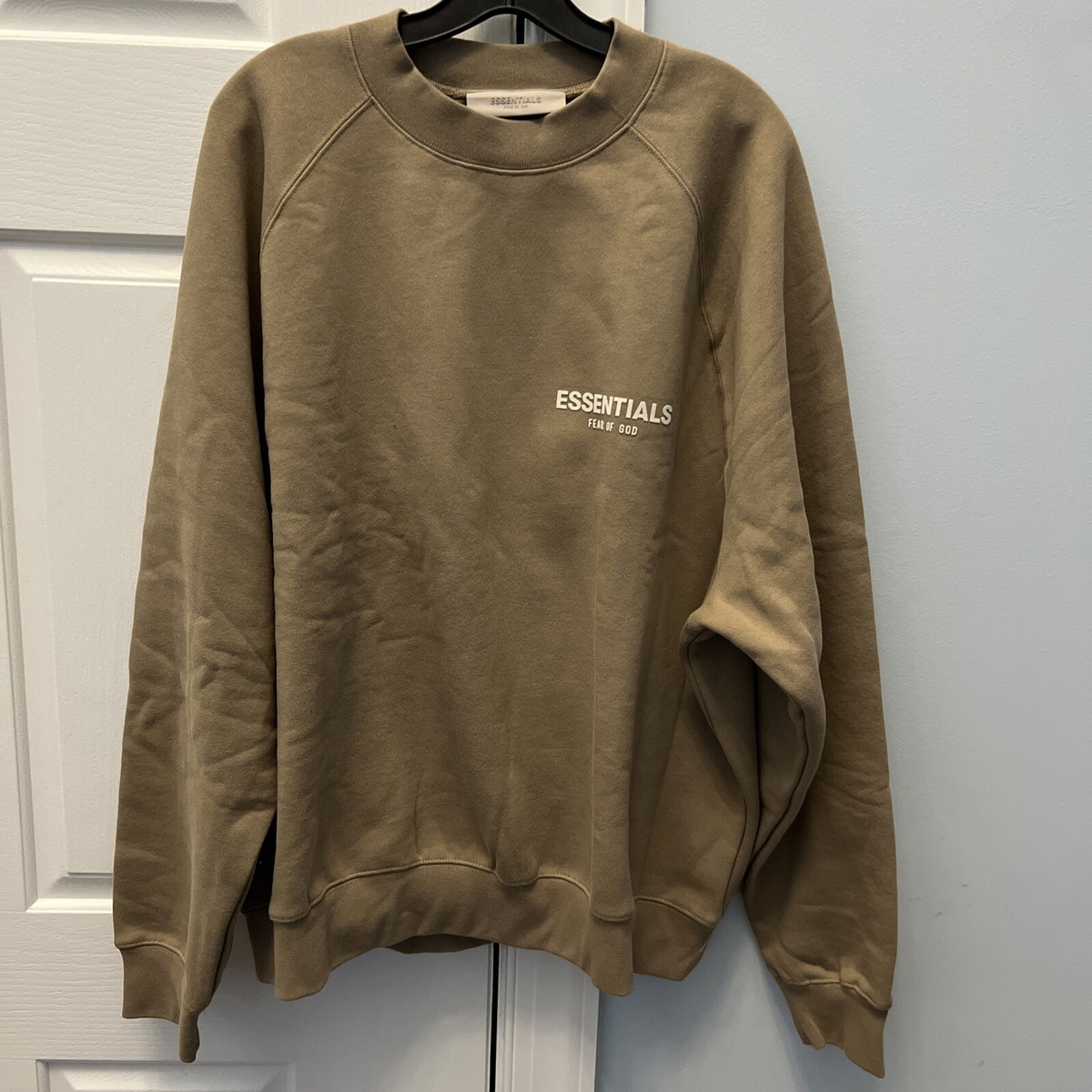 Fear of God ESSENTIALS スウェット 深緑 3369625A0024 Essentials Fear Of God Essential Crewneck Sweatshirt In