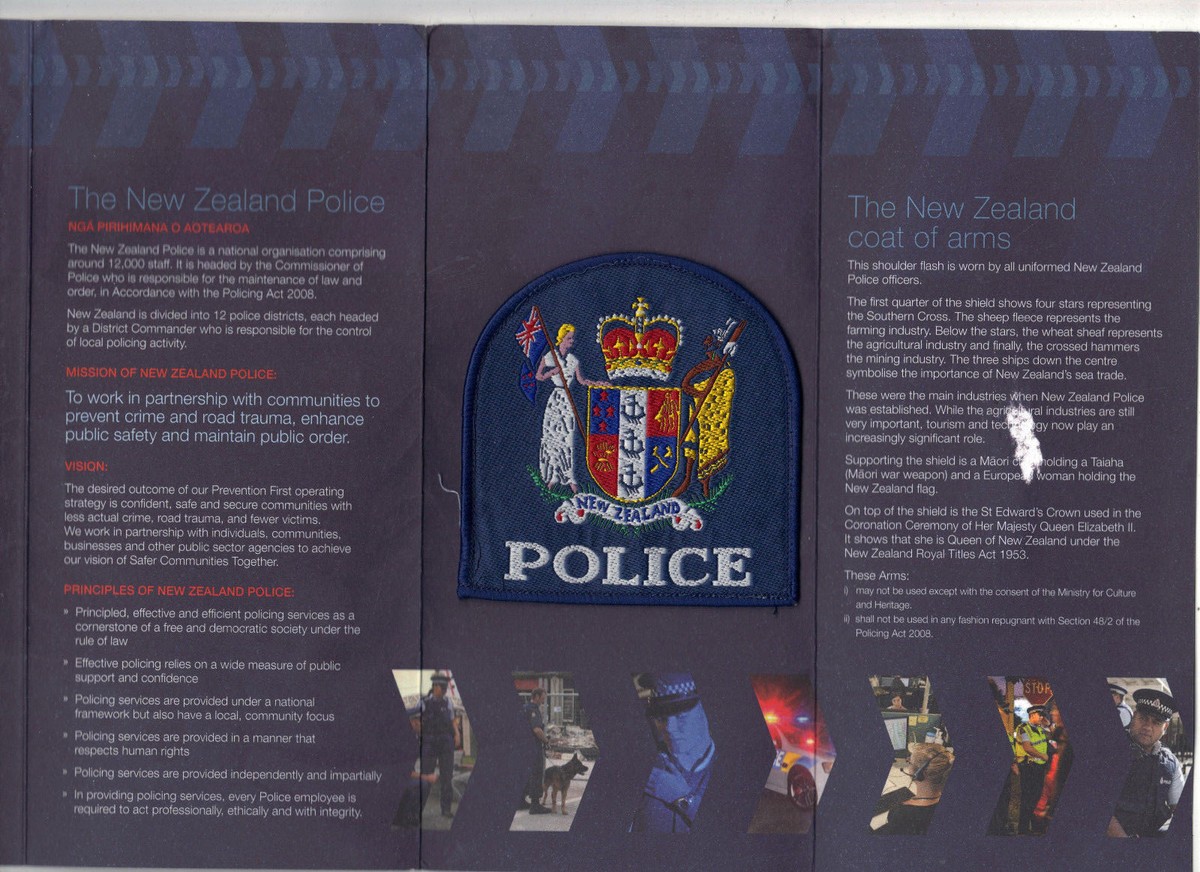 楯　ニュージーランド(クィーンズランドポリス)　エンブレム　置物 楯 ニュージーランド(クィーンズランドポリス) エンブレム 置物 New