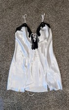 women  s lingerie size medium