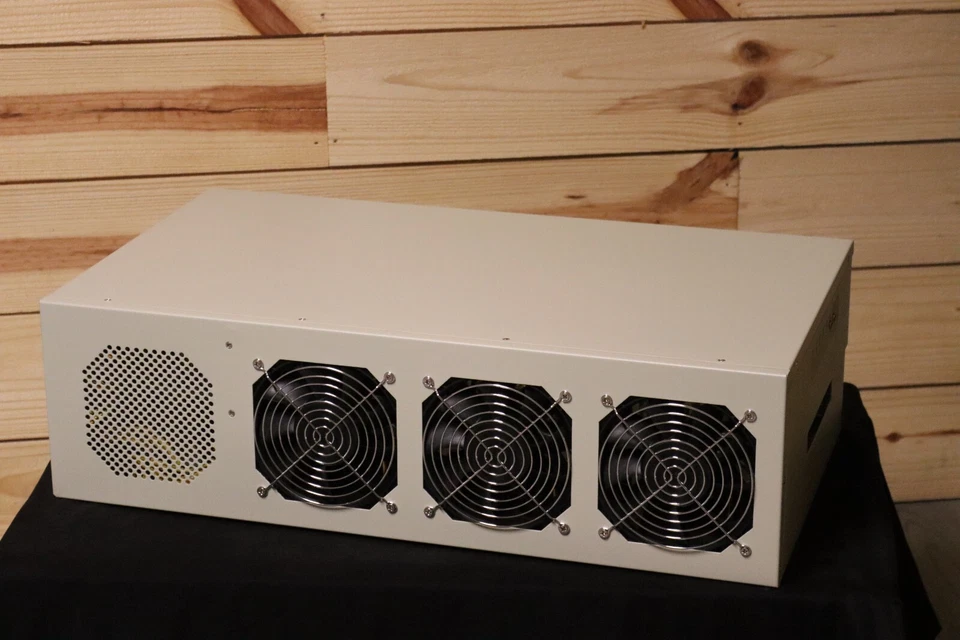 8 GPU Mining Server 32GB SSD, 8GB Ram, Intel G3930, 2500W PSU, Gigabit/USB/HDMI - Image 2 of 4