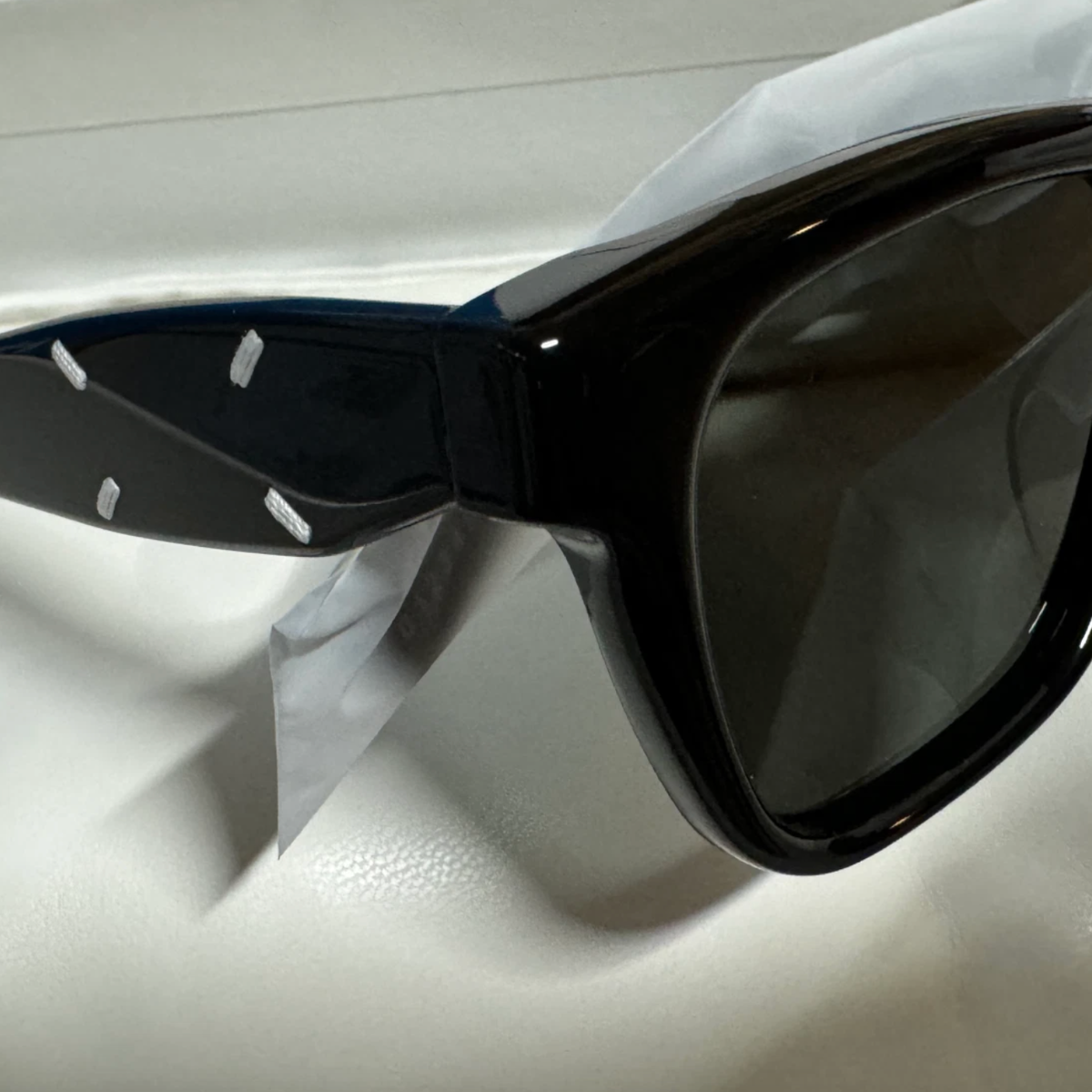 Gentle Monster x Maison Margiela MM110 Black Black / FEDEX Gentle Monster x Maison Margiela MM110 Black Black / FEDEX