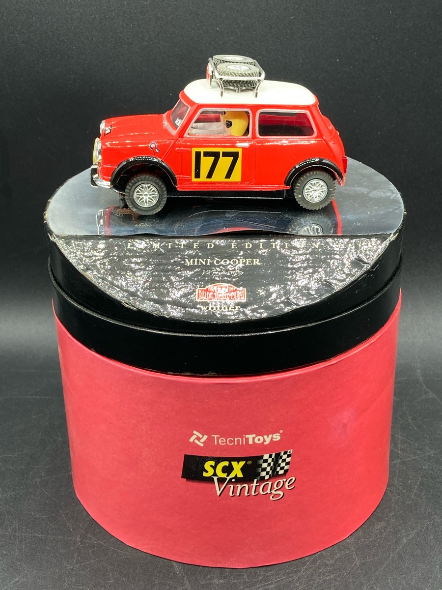 SCX 1/32 ミニクーパー 1275S ラリー 1967 モンテカルロラリー 優勝車