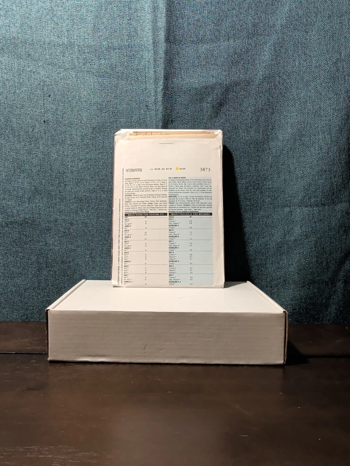 Butterick 3873 Pattern 2003 | 6 Handbag Styles | Hobo Tote Clutch Purse UNCUT - Image 4 of 4