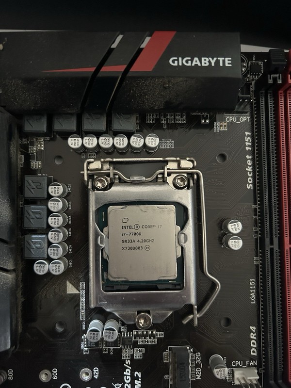 GIGABYTE GA-Z170x-gaming 3ATX Motherboard & Intel Core i7-7700k CPU Combo RAM