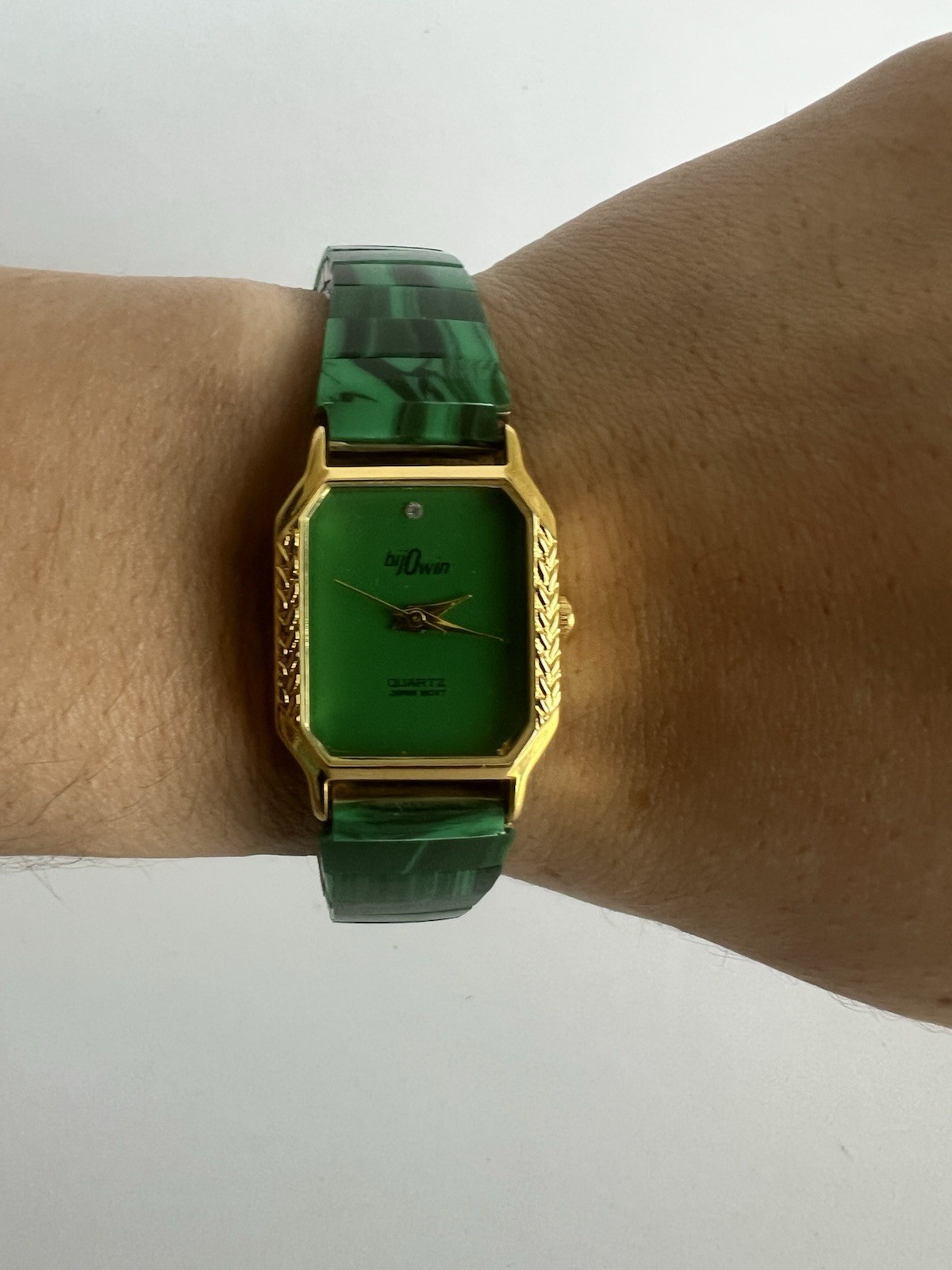 Vintage BijOwin Dial Japan Movement Green Watch Green Stone, New Battery