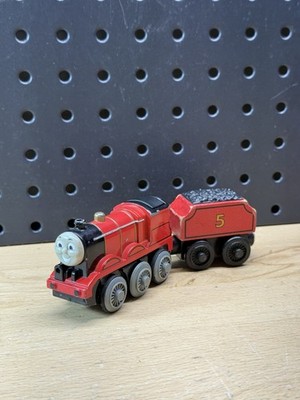 James Thomas & Friends Diecast MOTORIZED Battery Operated  for Wooden Tracks