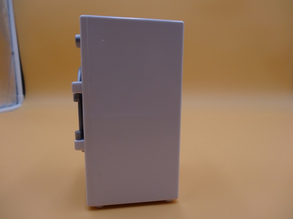 Rainbow High Doll House Washing Machine MGA 2021 Fits 12" Dolls White