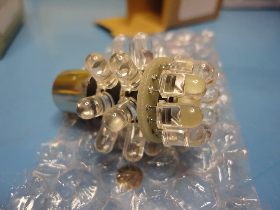 New, Free Ship, Data Display Products Sp930525-R Bulb Lamp - Image 3 of 4