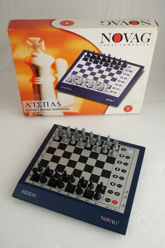 Novag Atenas 1025 (Edicion Limitada) with Figures Chess Board Computer Game