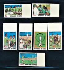 REPUBLIC OF GUINEA 1979 SOCCER TEAM SET MARGIN IMPERFS SCOTT 782-88