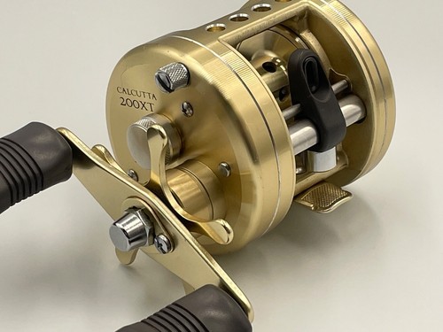 Shimano Calcutta 200XT Right Handle Baitcasting Reel Gear Ratio 5.0:1 W/Box - Imagen 8 de 21