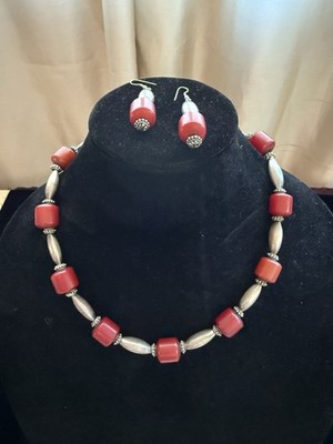 Necklace Red Silvertone Oval Barrel Gemstone 20'' Matching Earrings SJ-19