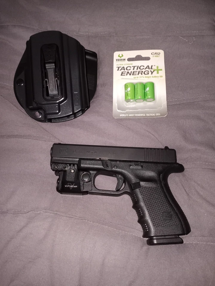 VIRIDIAN C5L VERDE LÁSER Y FUNDA COMBO GLOCK 19 Foto 2 de 4