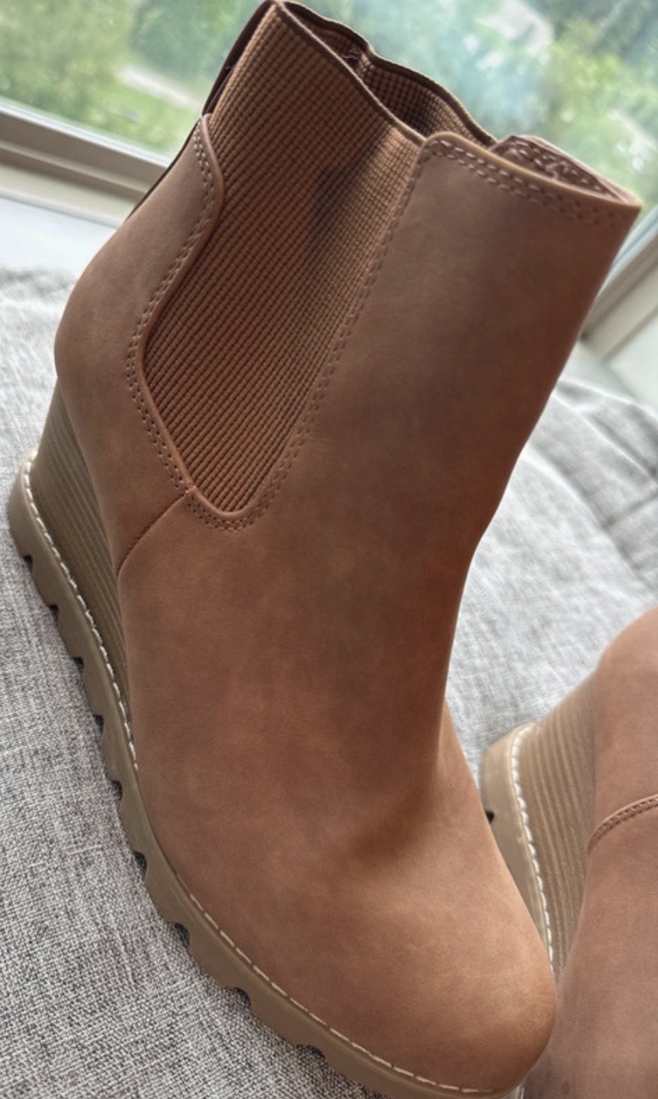 Universal Thread Brown Stretch Pull-On Chelsea We… - image 4