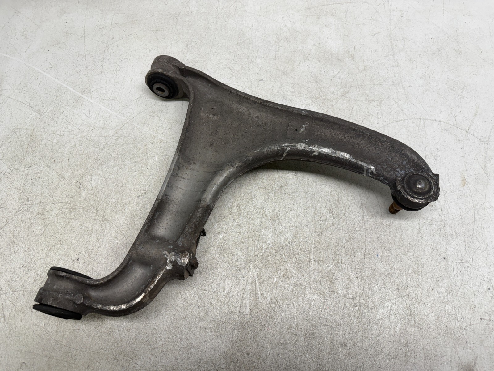 P41154 2003-2012 Maserati Quattroporte M139 Rear Lower Control Arm Left OR Right