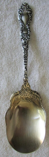 Imperial Chrysanthemum Gorham Sterling Silver Salad Vegetable Berry Spoon Servin