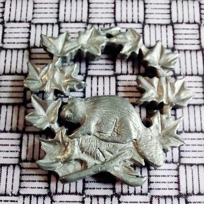 Biber Zinn Metall Pin Anstecker Wildtiere Natur 28 mm x 28 mm