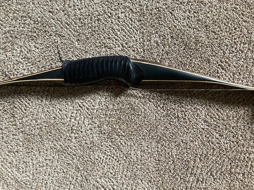 Toelke Pika 54" longbow, 3 years old, excellent condition, 40# at 26 inches