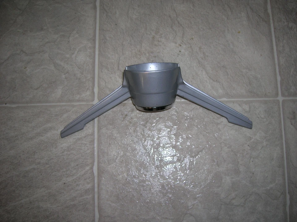 1966 庞蒂亚克 A 身体(GTO、柠檬、暴风雨)喇叭条带帽 — 第 3/4 张图片