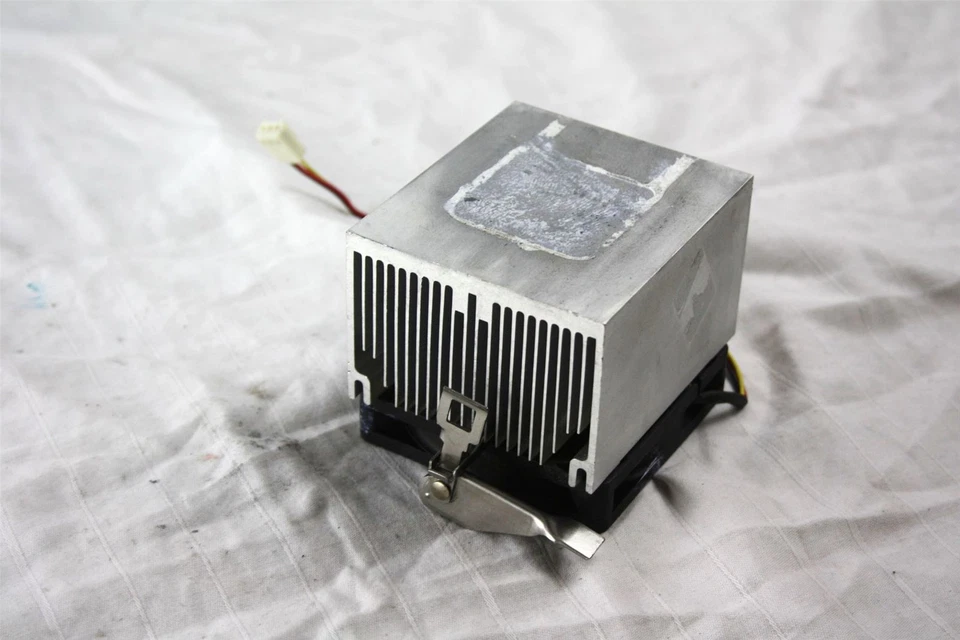 Genuine HP AMD 3-PIN CPU Heatsink & Fan 460100Q00-600-G - Image 3 of 3