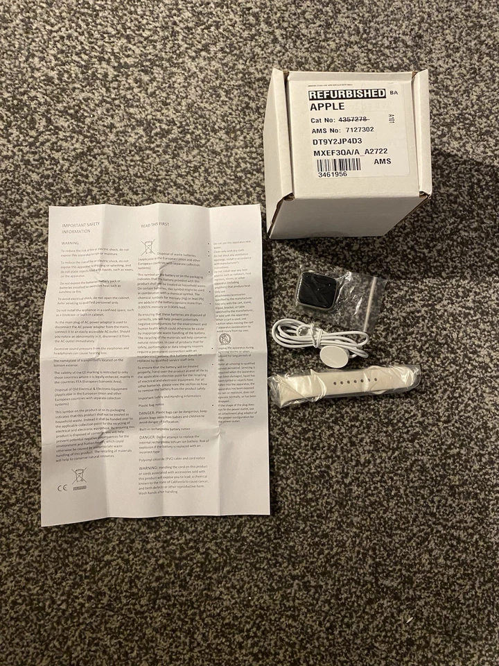 Apple Watch SE (2nd Generation) 40mm Aluminium Case with Sport Loop - Starlight - Image 2 of 4