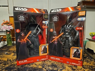 Star Wars Toys R Us 2017 Exclusive Animatronic Darth Vader Kylo Ren Factory NIB