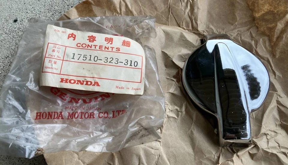 Tapa del tanque de combustible genuino Honda CB400 Four CB450K CL450K CB500T 17510-323-310 NUEVO DE STOCK Foto 3 de 3