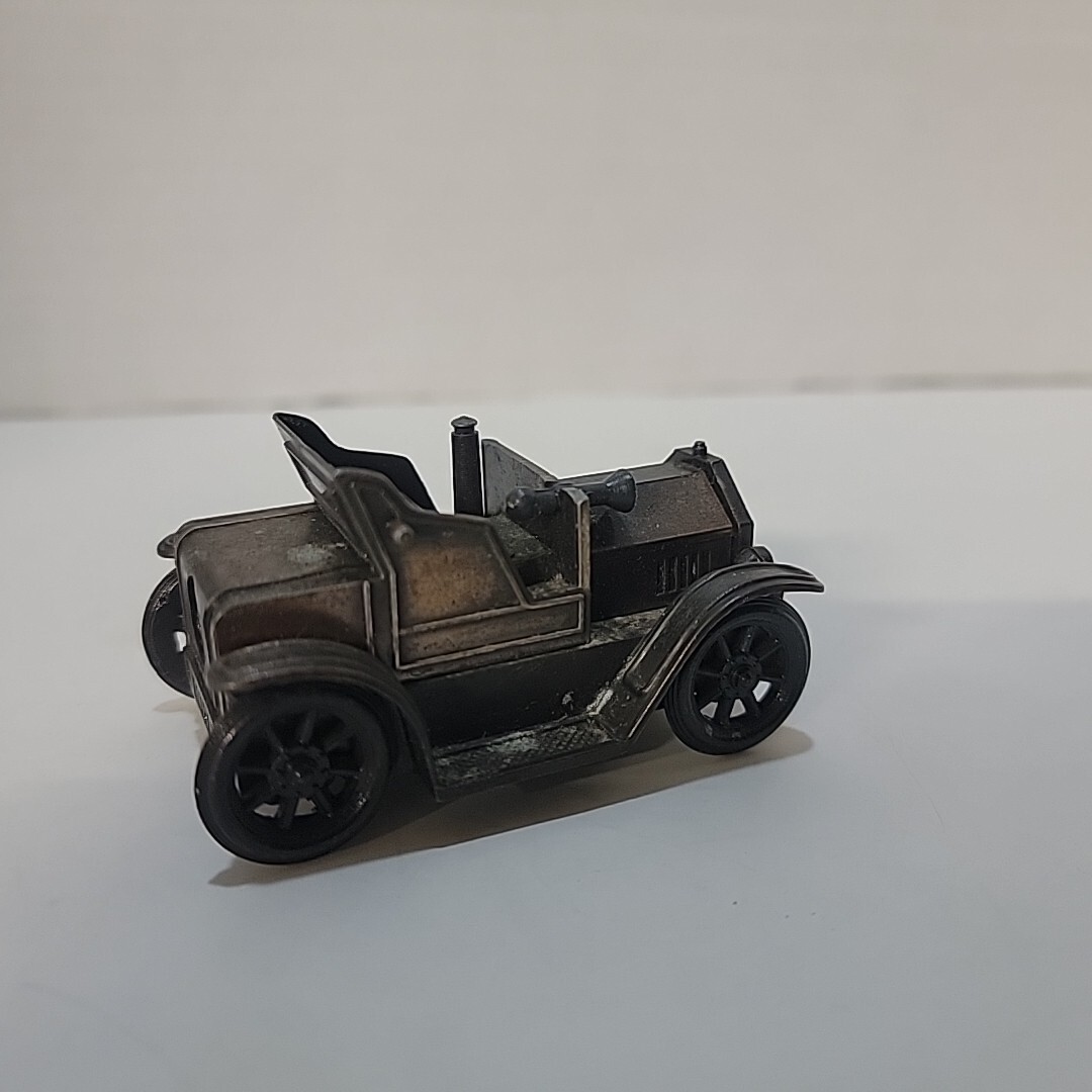 Picture 4 of 5