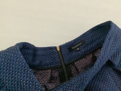 Tara Jarmon Blue Pleated Glitter Knee Length Skirt Size 38 - Picture 4 of 6