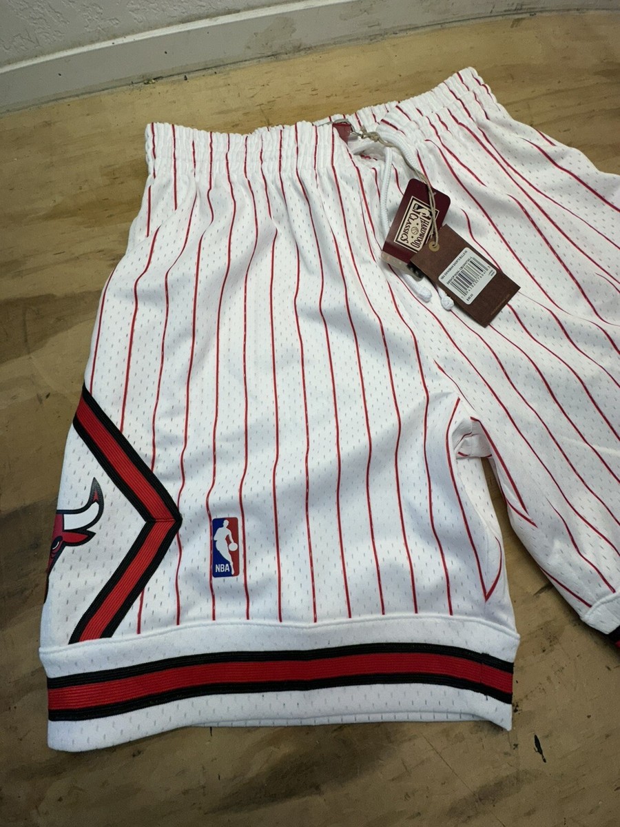 Chicago Bulls Mitchell & Ness Pinstripe Classics Swingman